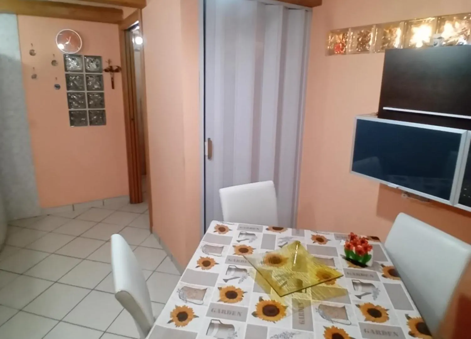 Suite Di Enrico Naples 0*,